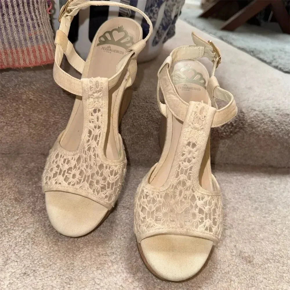 Fergalicious “Lacey” floral lace/ mesh open tie cork wedges beige/tan size 8